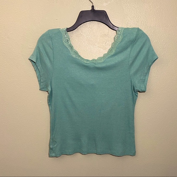 Lace-Trim Ribbed Tee - Picture 3 of 3